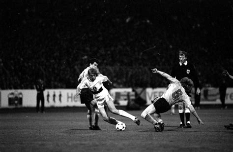 Image Bundesarchiv Bild Uefa Cup Dynamo Dresden