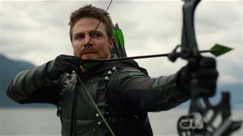 Arrow Verse Crossover Set Photo Reveals A Happy Ending For Oliver