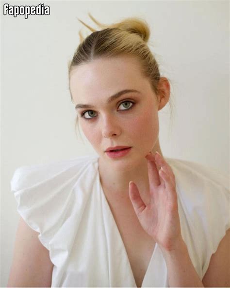 Elle Fanning Nude Leaks Photo 2355250 Fapopedia