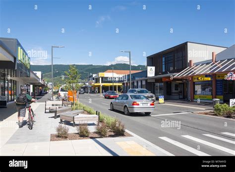 Richmond Town Centre Hi Res Stock Photography And Images Alamy