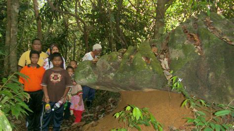 T E G A N U K I Ta Batu Buaya Di Calok Kisahnya Realiti Atau Dongeng