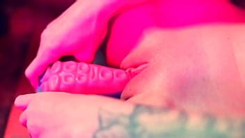 Barefoot Stuck In Glue Masturbation XVIDEOS