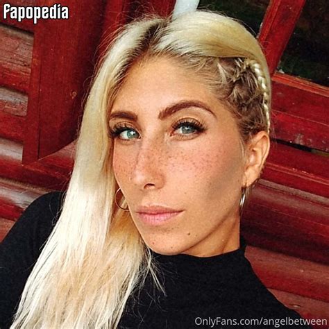 Angelbetween Nude OnlyFans Leaks Photo 1609893 Fapopedia