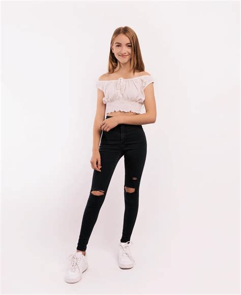 Lauren Orlando - Personal Pics 02/26/2019 • CelebMafia