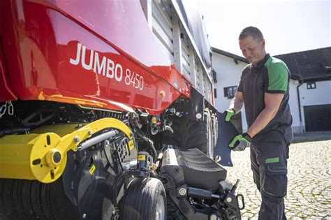 JUMBO 8000 Mehrzweck Rotor Ladewagen PÖTTINGER Deutschland