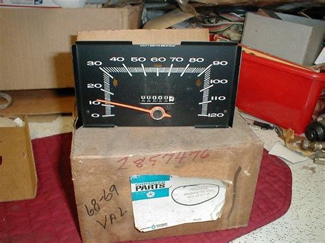 NOS Mopar Speedometer 1968 9 Plymouth Valiant Signet Hiltop Auto Parts