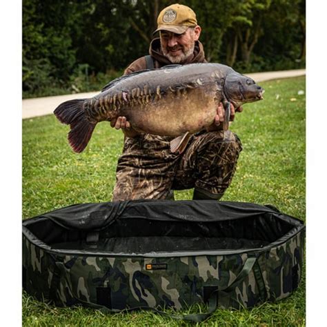 Prologic Inspire Unhooking Mat With Sides The Tackle Box