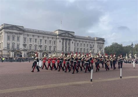 A Qu Hora Es El Cambio De Guardia En Londres Conocelondres