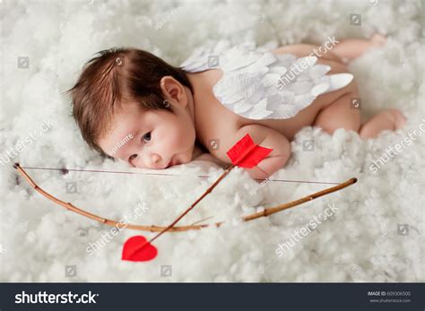 Baby Boy Angel Wings Stock Photo 609306500 | Shutterstock