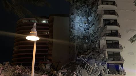 El Derrumbe De Un Edificio En Miami Deja Al Menos Muertos Y