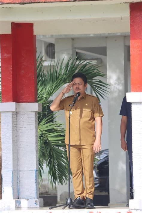 Plt Bupati Koltim Pimpin Apel Pagi Awal Tahun