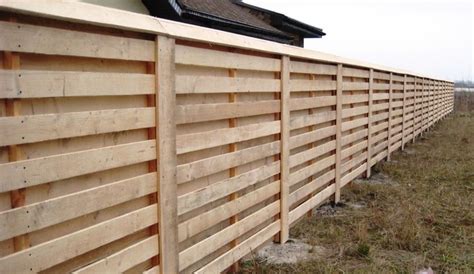 Как сделать забор из досок своими руками - СтройДерево