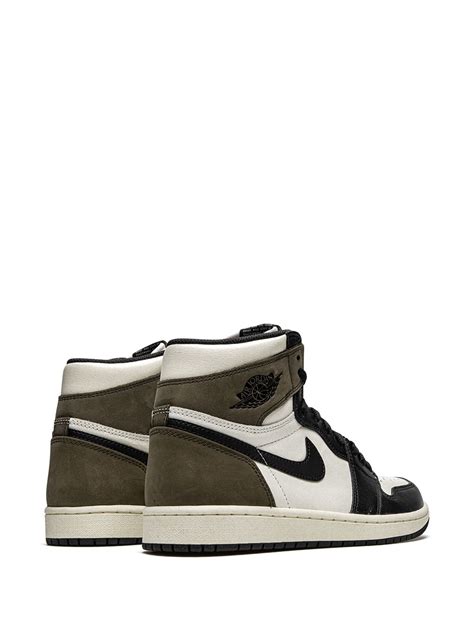 Jordan Air Jordan 1 Retro High OG "Dark Mocha" Sneakers - Farfetch