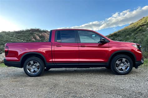 2024 Honda Ridgeline Review Edmunds Joby Ernestine