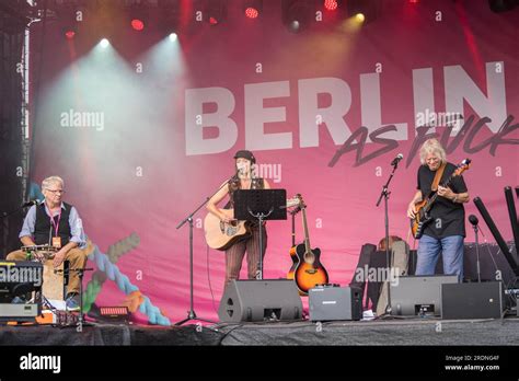 Cantante Birte Volta Fotograf As E Im Genes De Alta Resoluci N Alamy