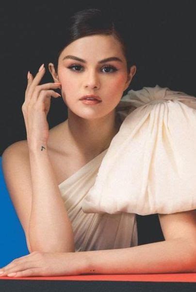 Selena Gomez estrena su EP en español Revelación Estilo Musa