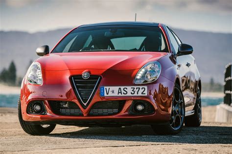 ALFA ROMEO Giulietta Quadrifoglio Verde Specs & Photos - 2011, 2012 ...