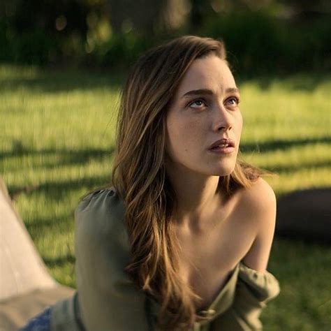 Victoria Pedretti In You Season 3 Is Unbelievably Hot Rcelebhub