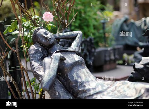 Impressive Sculptures On The Tombs And Monuments Of Cimitero