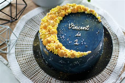 Crescent Moon Cake Rollpublic