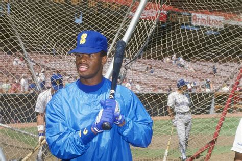 Ken Griffey Jr Biography Statistics Facts Oggsync