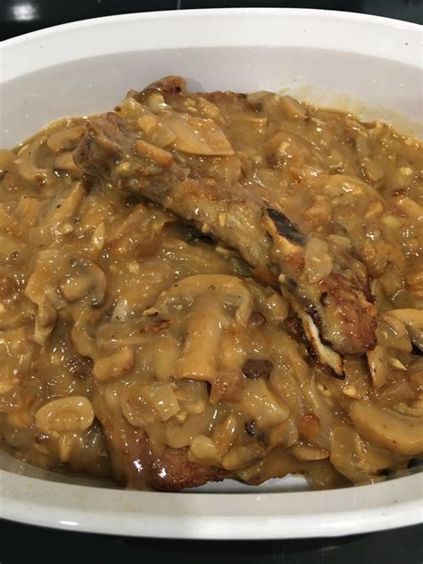 Pork Chops In Gravy Smothered Pork Chops