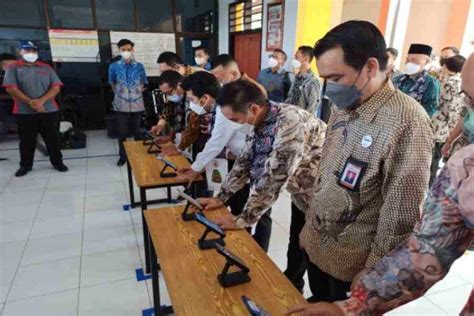 Wagub Jatim Emil Harap Smk Pgri Ponorogo Lahirkan Lulusan Berkualitas