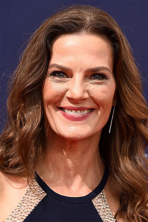 Bio Terry Farrell Showbizzsite