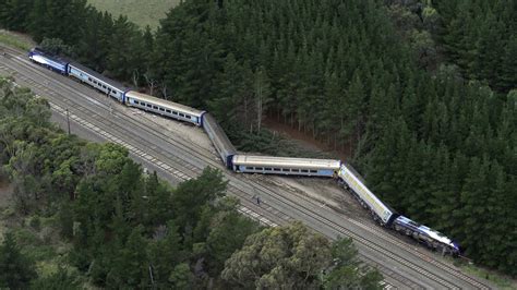 Wallan Train Derailment Two Dead After Sydney Melbourne Train Derailed