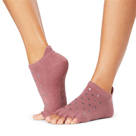 Toesox For Women Pilates Barre And Yoga Socks Simplyworkout