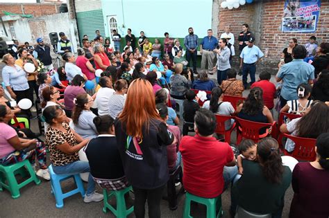 Anuncian pavimentación de calle Rinoceronte en la colonia La Ganadera