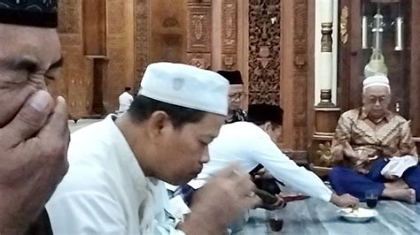 Ngaji Tafsir Qur An Jum At Subuh Bersama KH Munif Zuhri Kuwaron Gubug