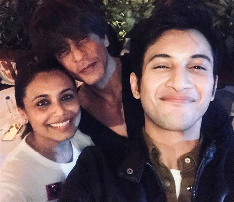 This selfie of Shah Rukh Khan with Rani Mukerji will give you major ...