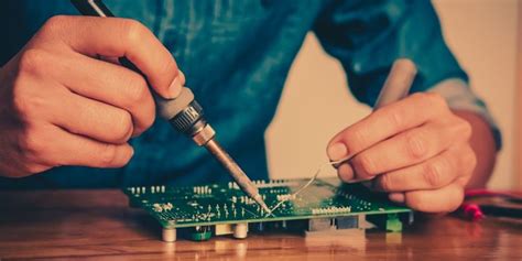 Conductive Pain Used in Printed Circuit Boards | PCBMay