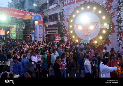 Durga puja pandals Banque de photographies et dimages à haute