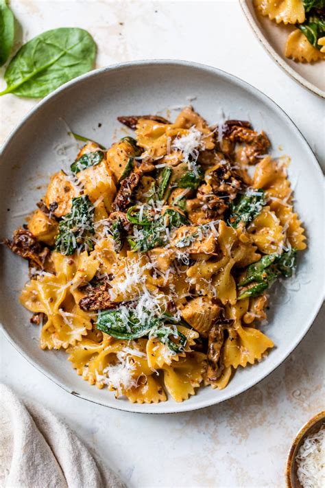 Creamy Sun Dried Tomato Pasta