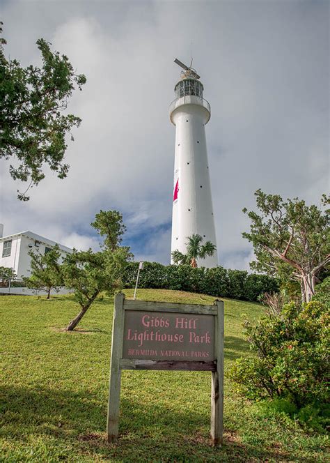 Gibbs Hill Lighthouse Bermuda Photograph By Samuel Gibbs