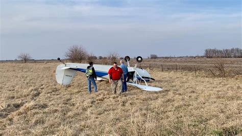 Small Plane Flips Over In Crash Landing At Newton Ks Airport Wichita