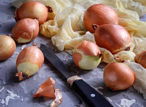 Premium Photo Raw Fresh Onions