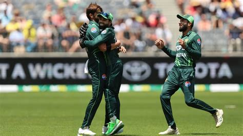 Pakistan Beat Australia By 8 Wkts 139b Rem Australia Vs Pakistan