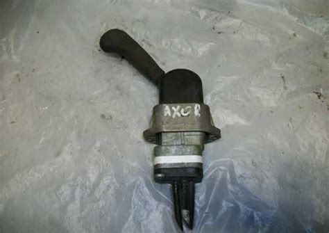 Кран ручника прицепа Мерседес Актрос | Festima.Ru - Мониторинг объявлений