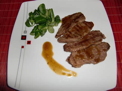 Presa Ibérica Con Salsa De Sidra Miel Y Mostaza 415