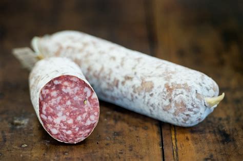 Presenza Di Listeria E Salmonella Richiamato Lotto Di Salame Del Contadino