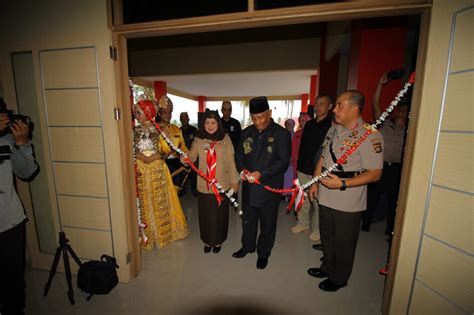 Gubernur Bersama Kapolda Gorontalo Dan Unsur Forkopimda Resmikan