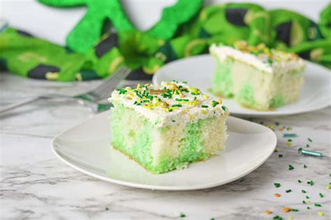 St Patrick S Day Poke Cake Moore Or Less Cooking