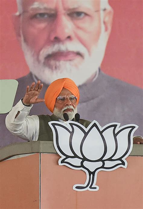 Pm Modi Slams Congress Over 1984 Riots Alleges It Allowed Massacre Of