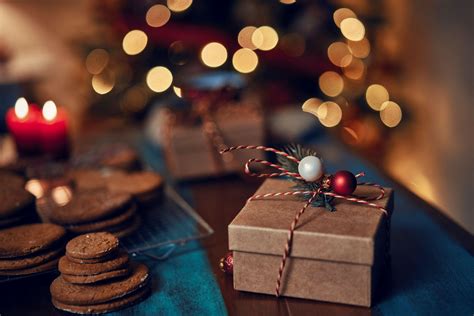 Holiday giving on a budget - Solutions For Financial Planning* — Leeann