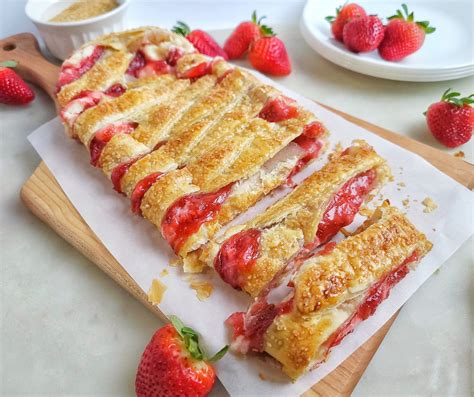 Strawberry Cream Cheese Toaster Strudel Recipe Dandk Organizer