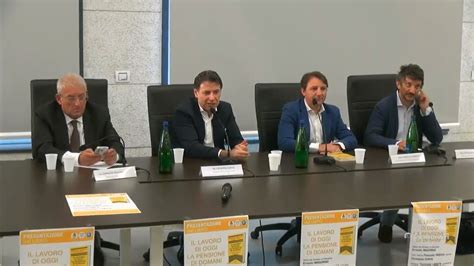 Giuseppe Conte E Pasquale Tridico Presentazione Del Libro Il Lavoro Di