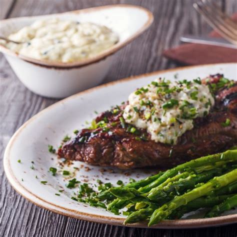 Porterhouse Steak With Bleu Cheese Sauce Broilmaster